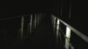 宮崎県都城市にある関之尾滝の夜の吊橋１